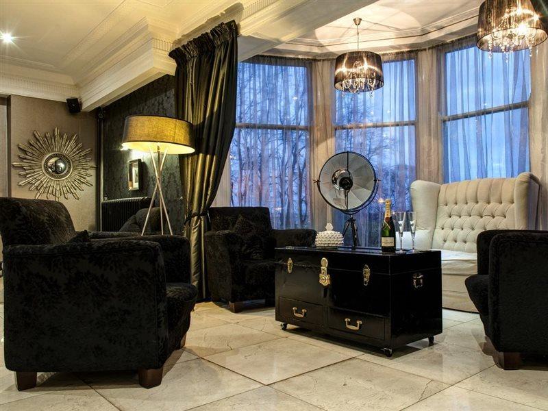 Oyo Clayton Lodge Ньюкасл-андер-Лайм Экстерьер фото